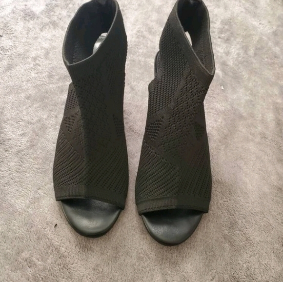 Open toe boots - Picture 3 of 3